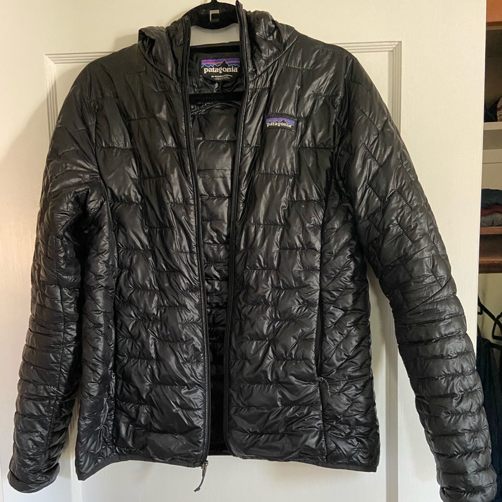 Patagonia women’s medium micro puff jacket